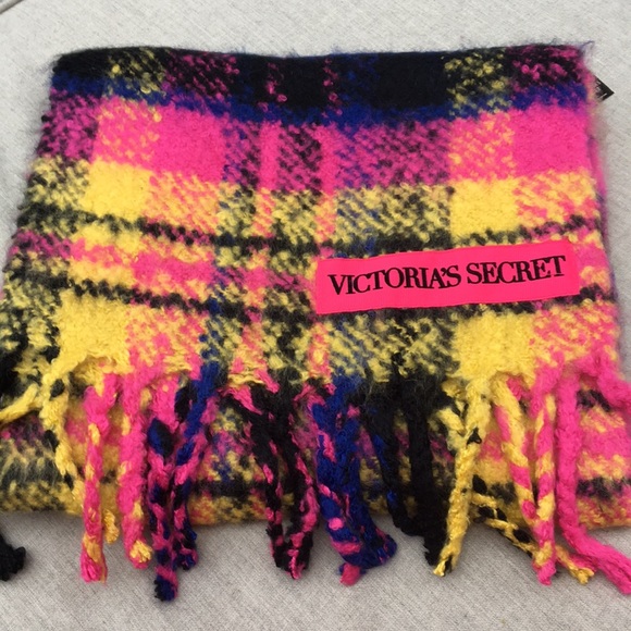 Victoria’s Secret Scarf - Picture 1 of 2
